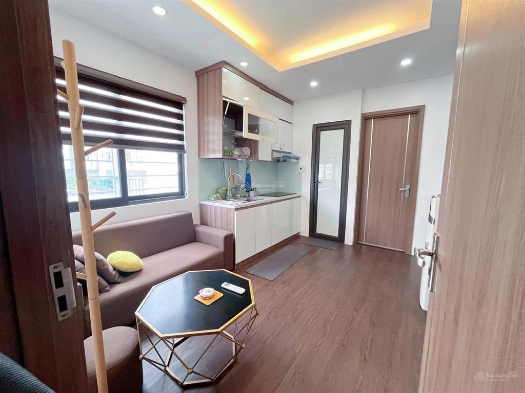 Cho thuê ccmn chùa láng  đường láng, ở ngay, ô tô đỗ cửa 20m, full nội thất, 2pn 1 khách