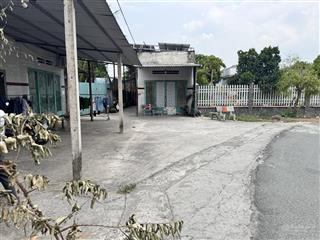 Bến xe củ chi. dãy trọ 7 phòng. thu nhập mỗi tháng 21tr. 185m2. sổ hồng riêng.