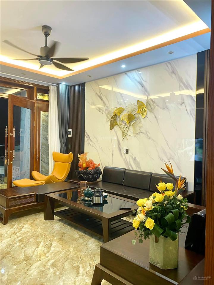 Bán chcc tòa nhà ct14a1 đường võ chí công, phường phú thượng, tp hà nội 83m2 view hồ tây