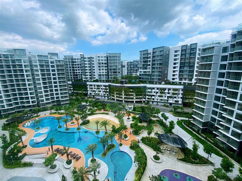 Celadon city bán căn hộ diamond centery 2pn, tầng 9, căn góc, view đông nam giá tốt