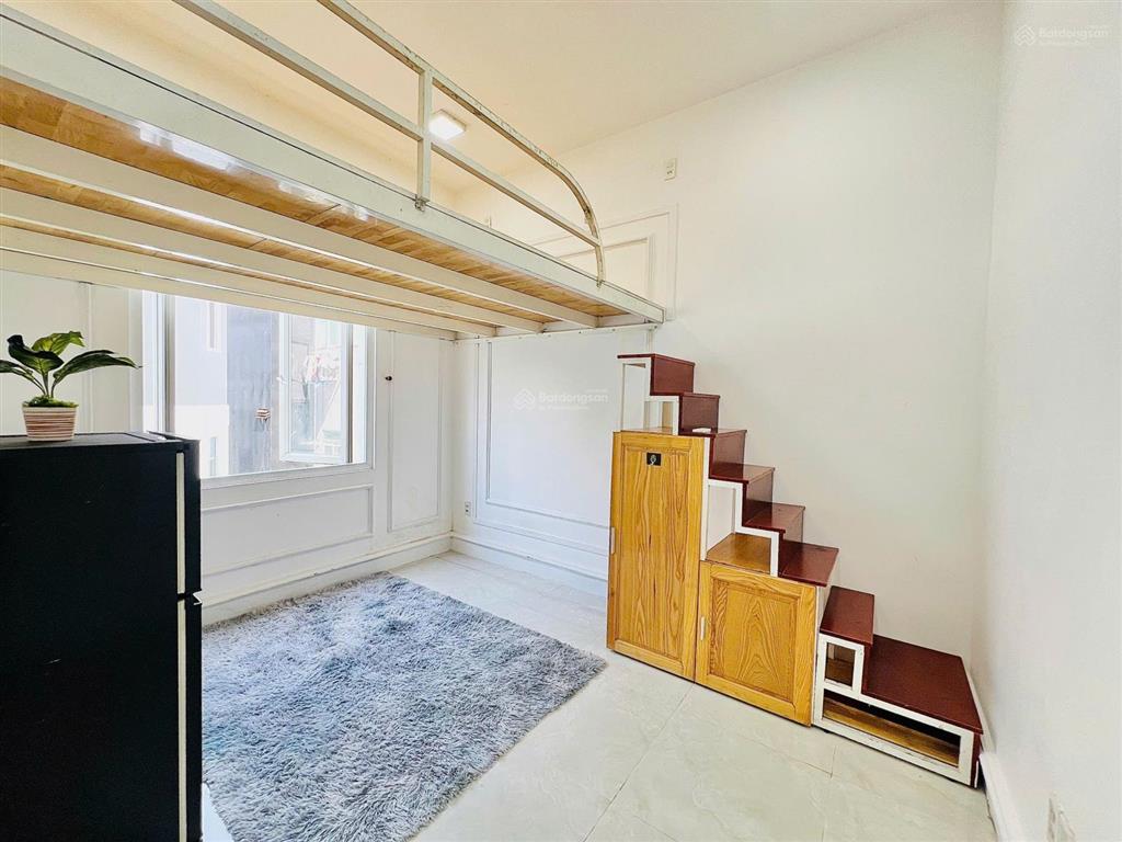 Siêu phẩm gác lửng nội thất tiện nghi cửa sổ thoáng mát tại phạm văn chiêu ngay chợ hạnh thông tây