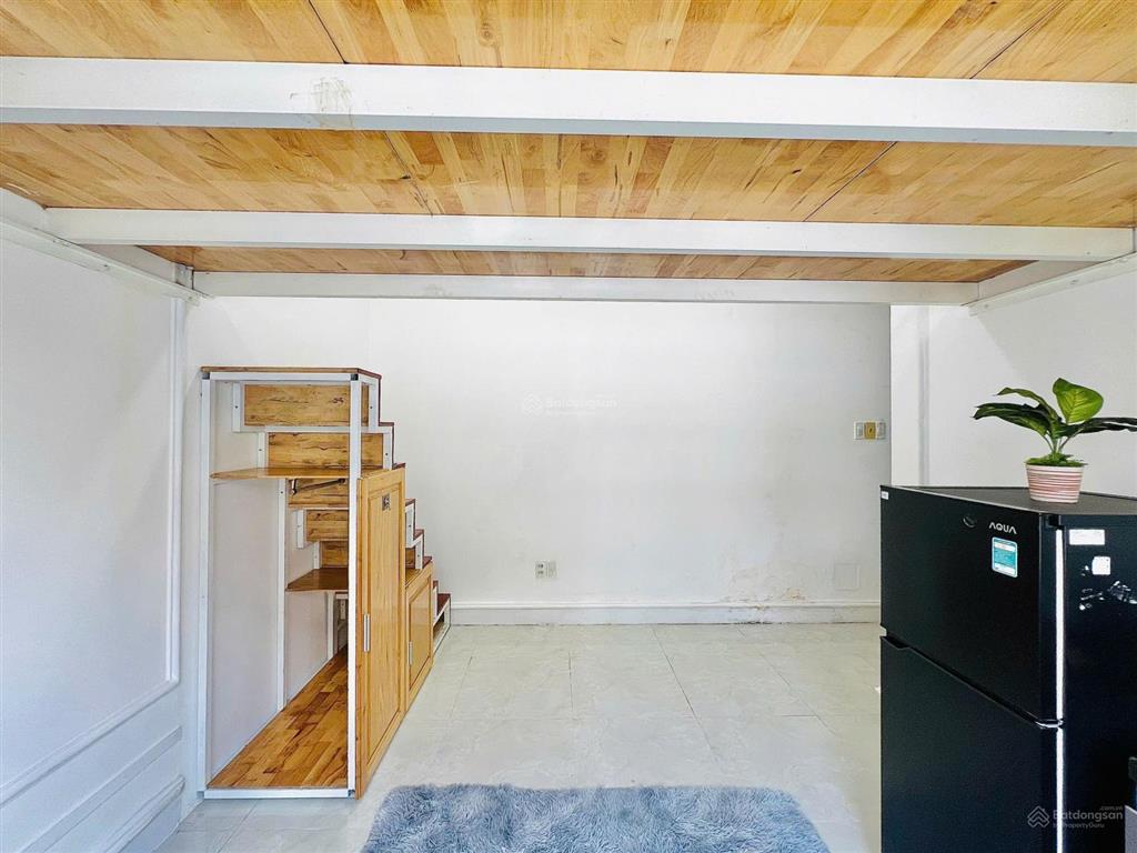 Siêu phẩm gác lửng nội thất tiện nghi cửa sổ thoáng mát tại phạm văn chiêu ngay chợ hạnh thông tây