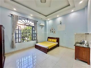 Phòng rộng thoáng full nội thất cửa sổ lớn ngay trung tâm q7, gần lotte mart & đh tôn đức thắng