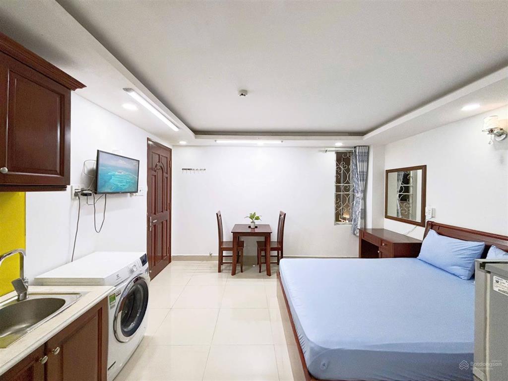 Phòng full nội thất cao cấp cửa sổ lớn thoáng mát ở lưu nhân chú tân bình gần sân bay tân sơn nhất