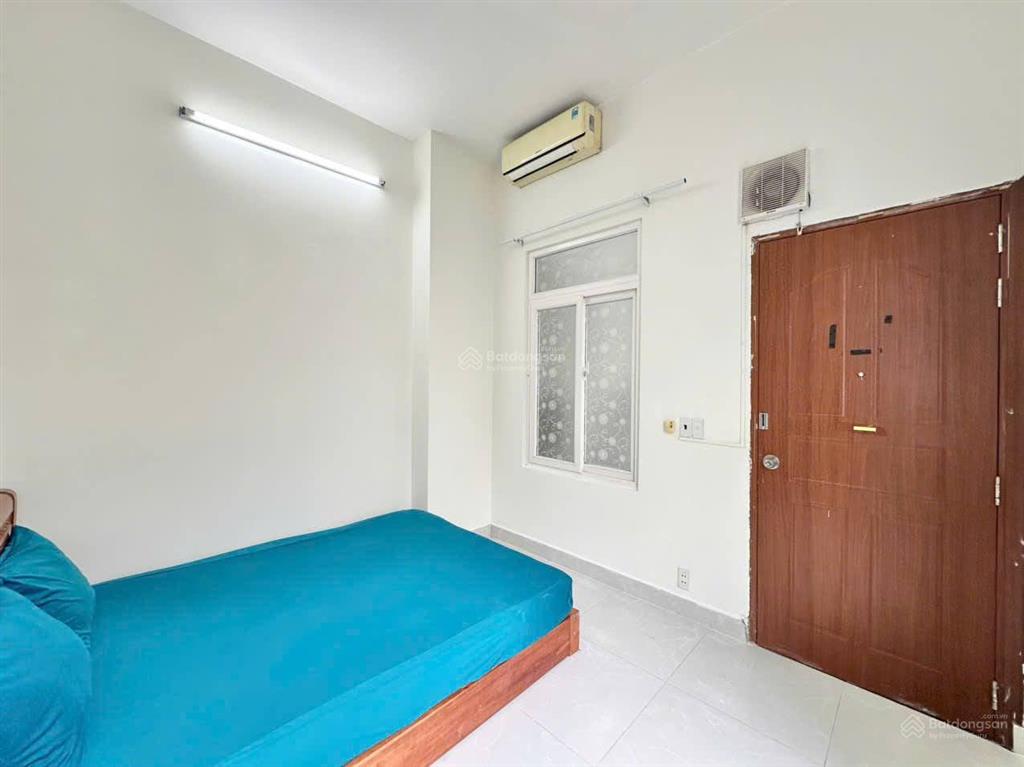 Phòng full nội thất xịn sò mới 100% ngay tân thuận tây gần đại học nguyên tất thành