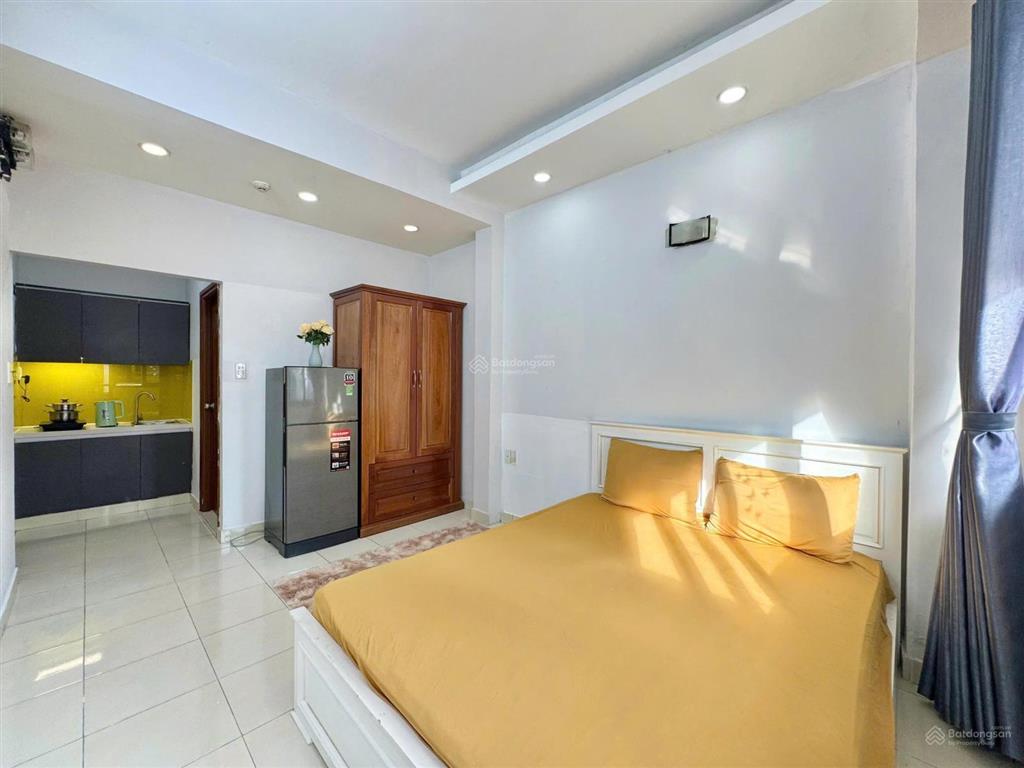 Căn hộ cửa sổ bancon full nội thất tại trần minh quyền đối diện việt nam quốc tự & nhà hát hòa bình