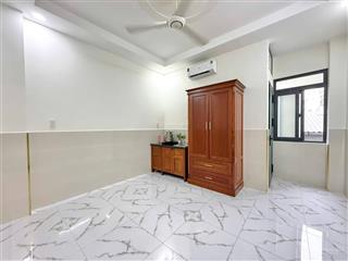 Phòng mới xây 100% full nội thất cửa sổ lớn tại cách mạng tháng 8, gần công viên lê thị riêng