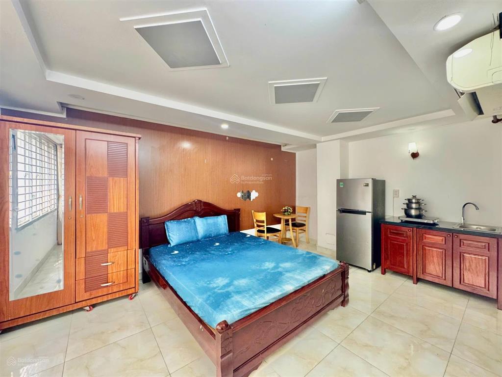 Căn hộ full nội thất máy giặt riêng cửa sổ to thoáng tại phan huy ích gần emart, big c trường chinh