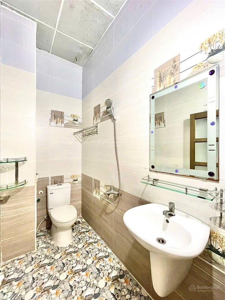Studio ban công full nội thất tại nguyễn thái sơn gần đại học công nghiệp tp.hcm (iuh)