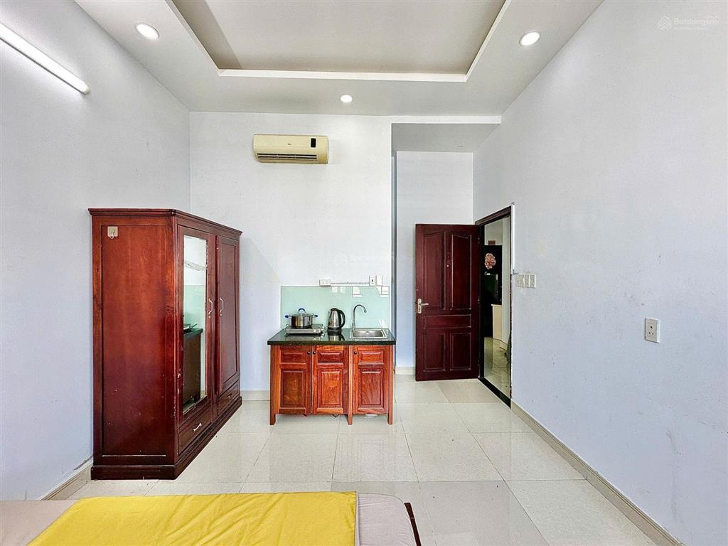 Studio full nội thất cửa sổ thoáng gần lotte mart đại học tôn đức thắng