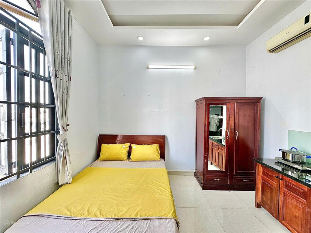 Studio full nội thất cửa sổ thoáng gần lotte mart đại học tôn đức thắng