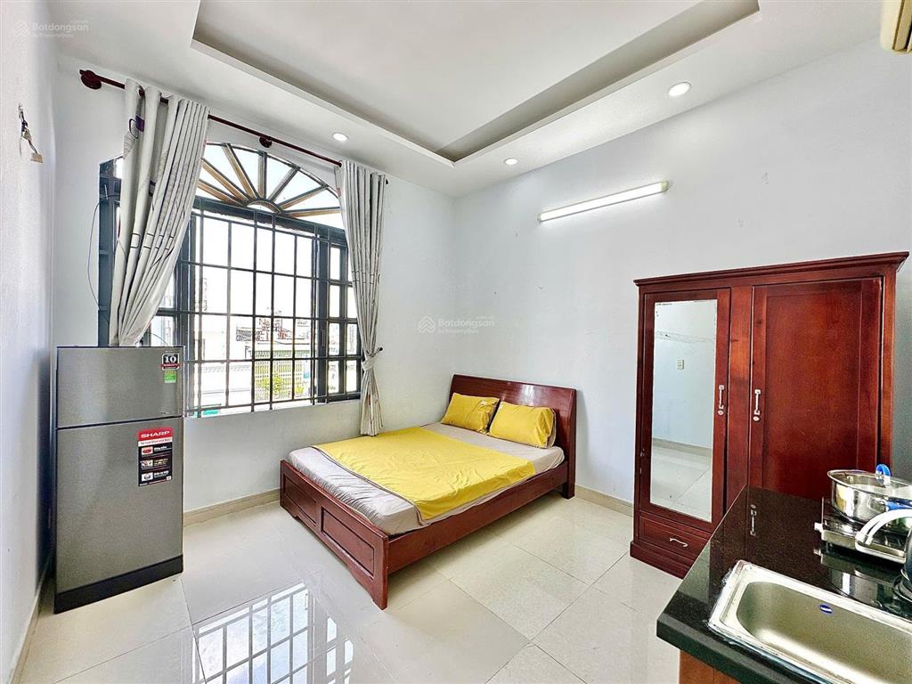 Studio full nội thất cửa sổ thoáng gần lotte mart đại học tôn đức thắng
