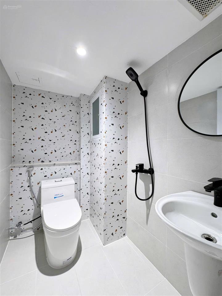 Căn hộ xây mới 100% full nội thất cao cấp ngay trung tâm tân phú, gần đầm sen, chợ tân hương