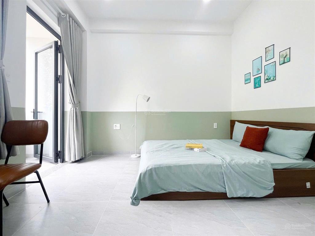 Studio ban công  tách bếp  full nội thất  gần mai chí thọ, khu sala