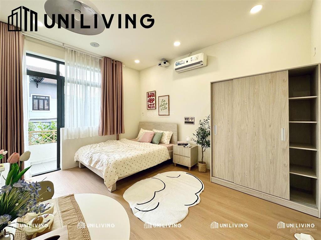 Ngay bờ kè hoàng sa, trường sa  hơn 5 phút vào trung tâm thành phố  studio mới, full nội thất đẹp