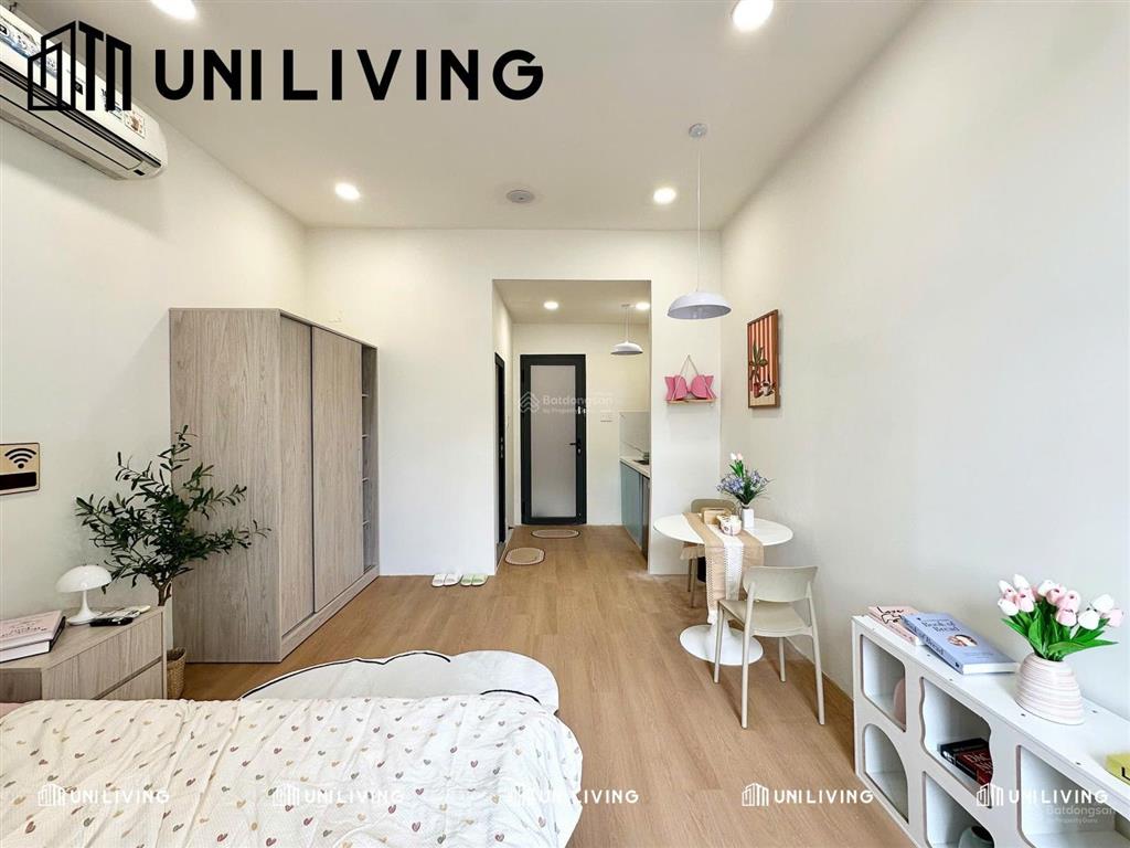 Ngay bờ kè hoàng sa, trường sa  hơn 5 phút vào trung tâm thành phố  studio mới, full nội thất đẹp