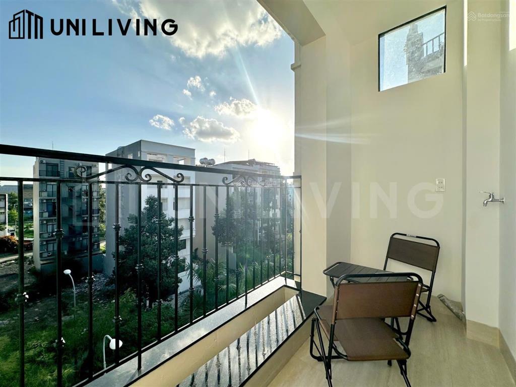 Căn hộ studio mới khai trương gần sala, cầu ba son  ban công  full nội thất