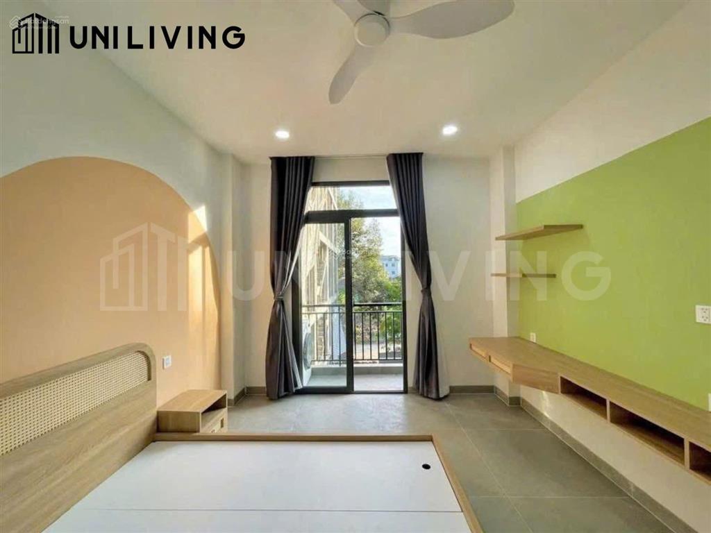 Studio ban công full nội thất  gần sala, cầu ba son, trần não