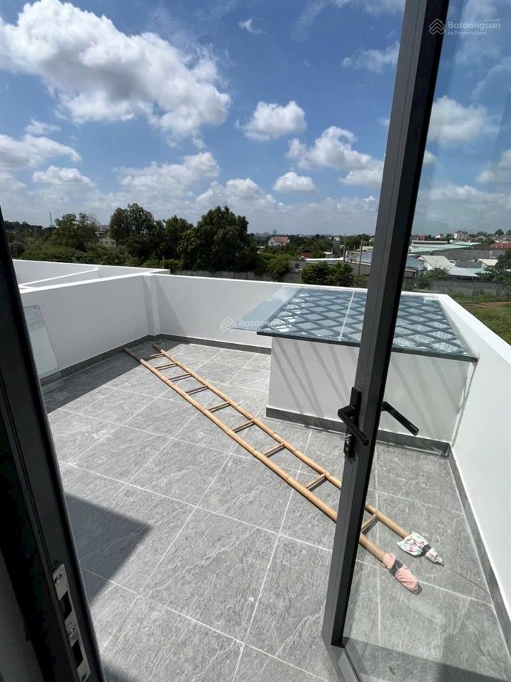 Nhà tương bình hiệp 1 lầu full nội thất đường xe hơi  sẵn sổ công chứng liền