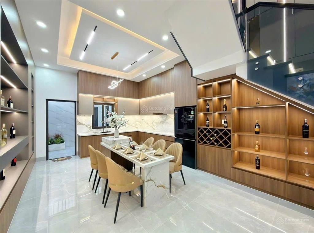Nhà mới xây 120m2 tại thủ dầu một  1 trệt 1 lầu, thiết kế sang trọng, sổ riêng