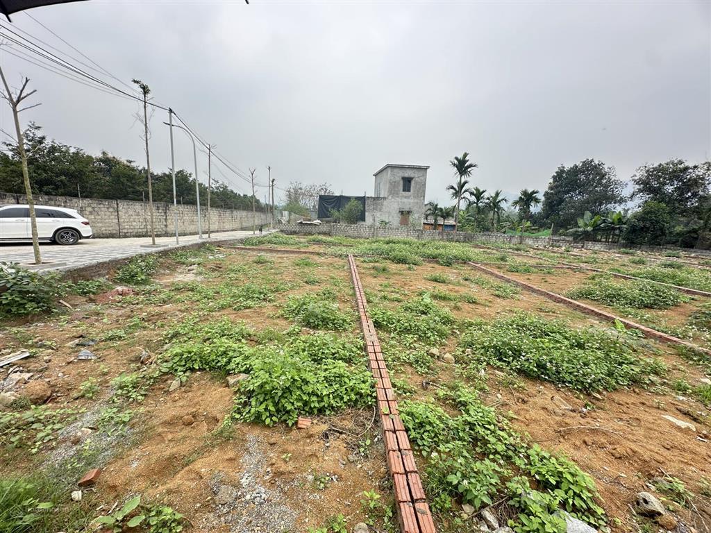 Đất thổ cư giá chỉ 600 triệu, cách hà nội 2km