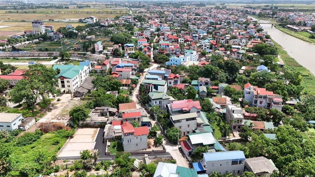 Quỹ đất cách hà nội 2km mà giá chỉ từ 700 triệu