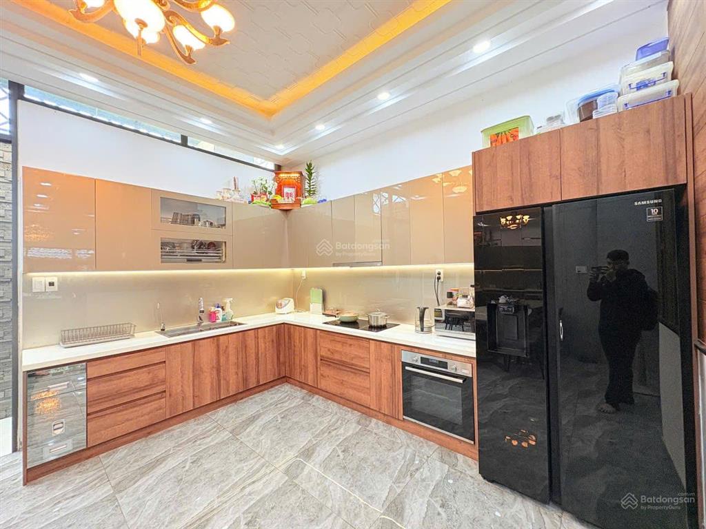 Cho thuê nhà nguyên căn kdc anh tuấn  nhà bè