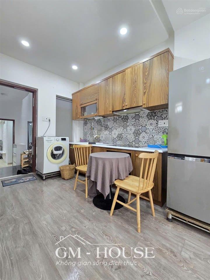 Ban công view đỉnh  căn hộ 1pn full nội thất  phạm viết chánh, chỉ 5p đi bộ là qua quận 1