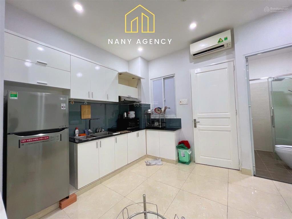 Cho thuê căn studio tách bếp ngay lê quang định full nội thất