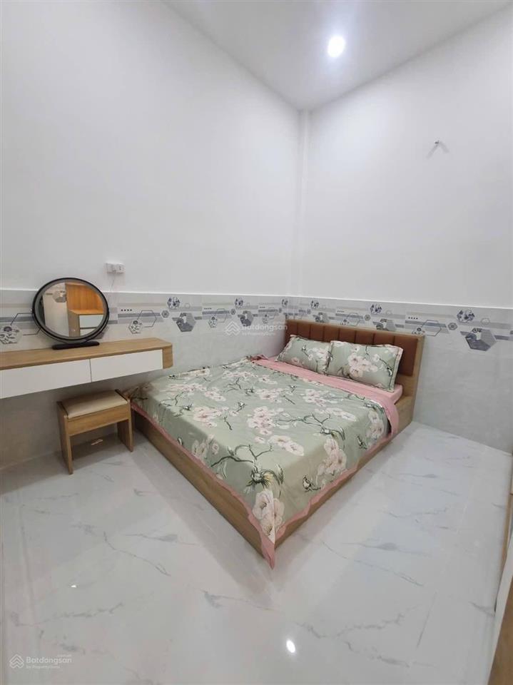 Bán nhà đường nguyễn thị đặng, dt 5x17m, giá 4.6 tỷ, shr
