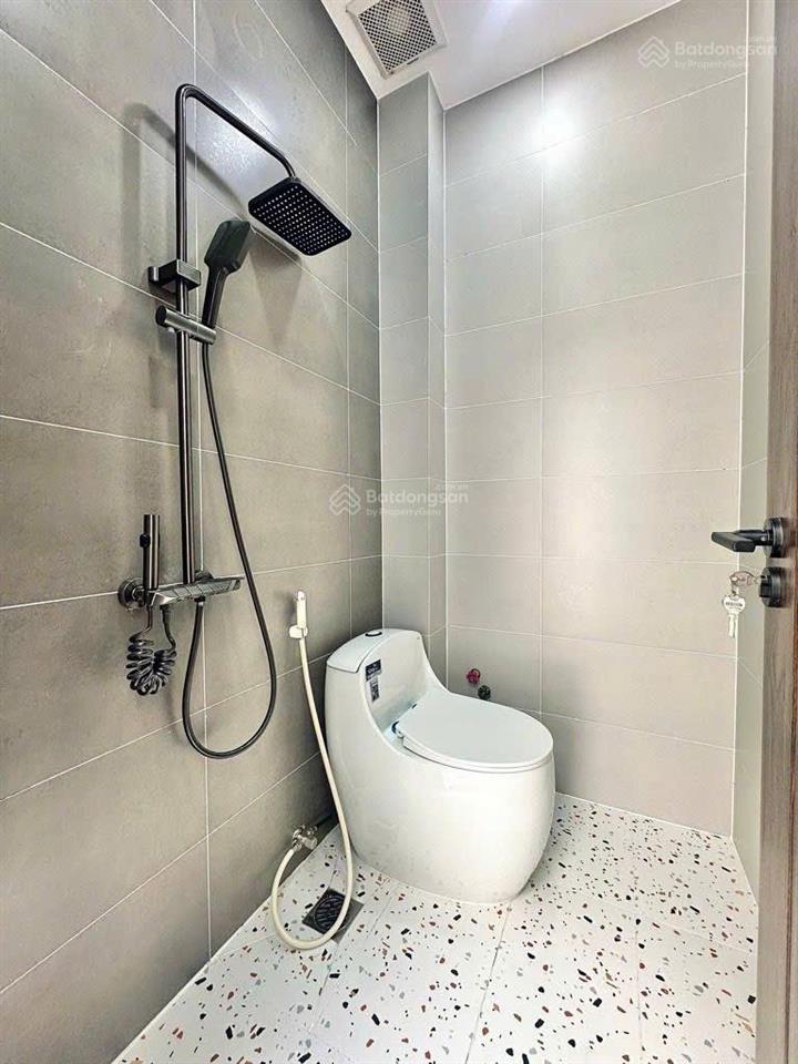 Bán nhà mới giá rẻ chỉ 4,8 tỷ  hxh 4m thông, 200/4 quang trung, p. gò vấp  gần 60m2.