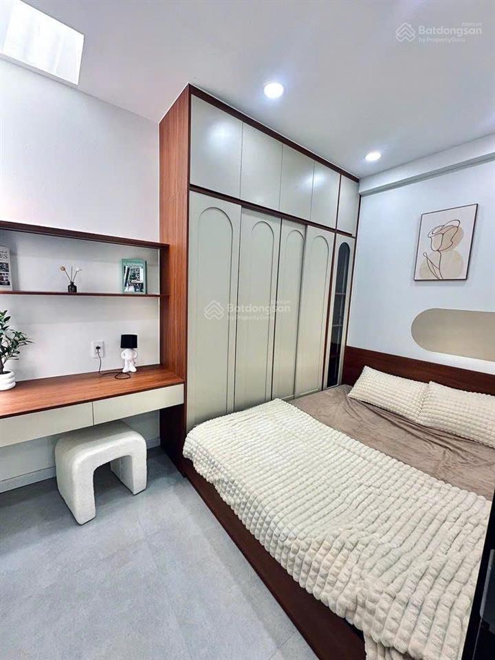 Bán nhà mới giá rẻ chỉ 4,8 tỷ  hxh 4m thông, 200/4 quang trung, p. gò vấp  gần 60m2.