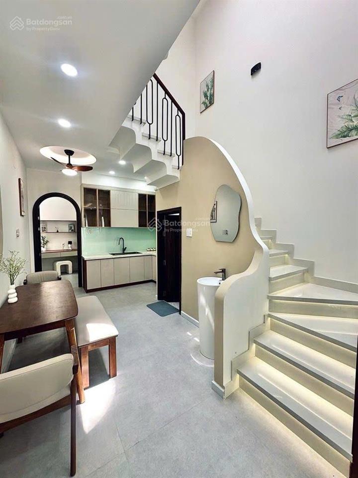 Bán nhà mới giá rẻ chỉ 4,8 tỷ  hxh 4m thông, 200/4 quang trung, p. gò vấp  gần 60m2.