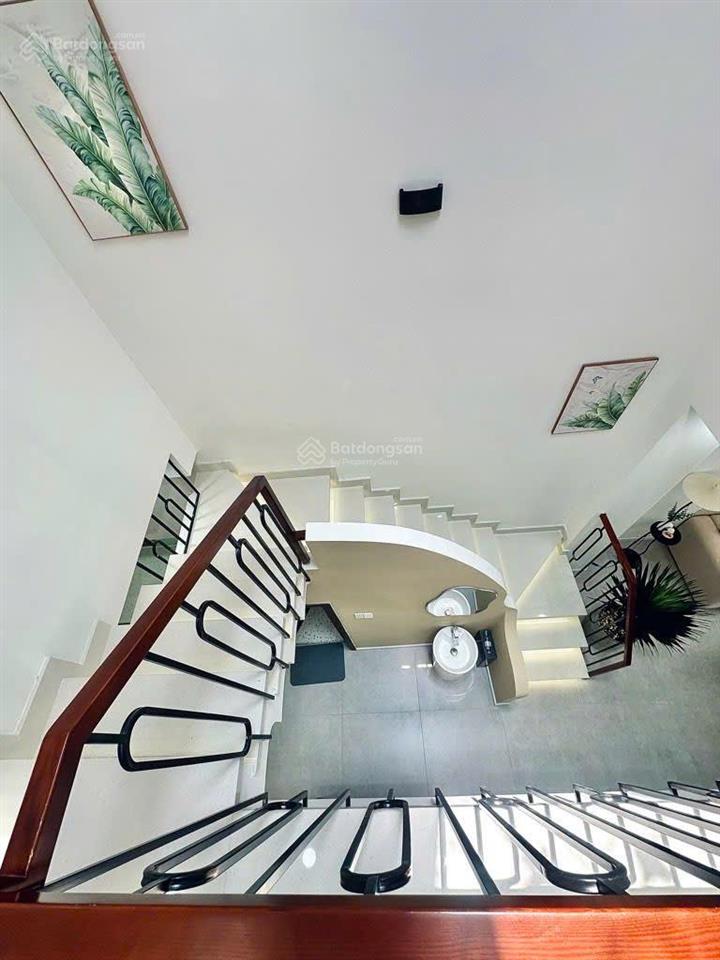 Bán nhà mới giá rẻ chỉ 4,8 tỷ  hxh 4m thông, 200/4 quang trung, p. gò vấp  gần 60m2.