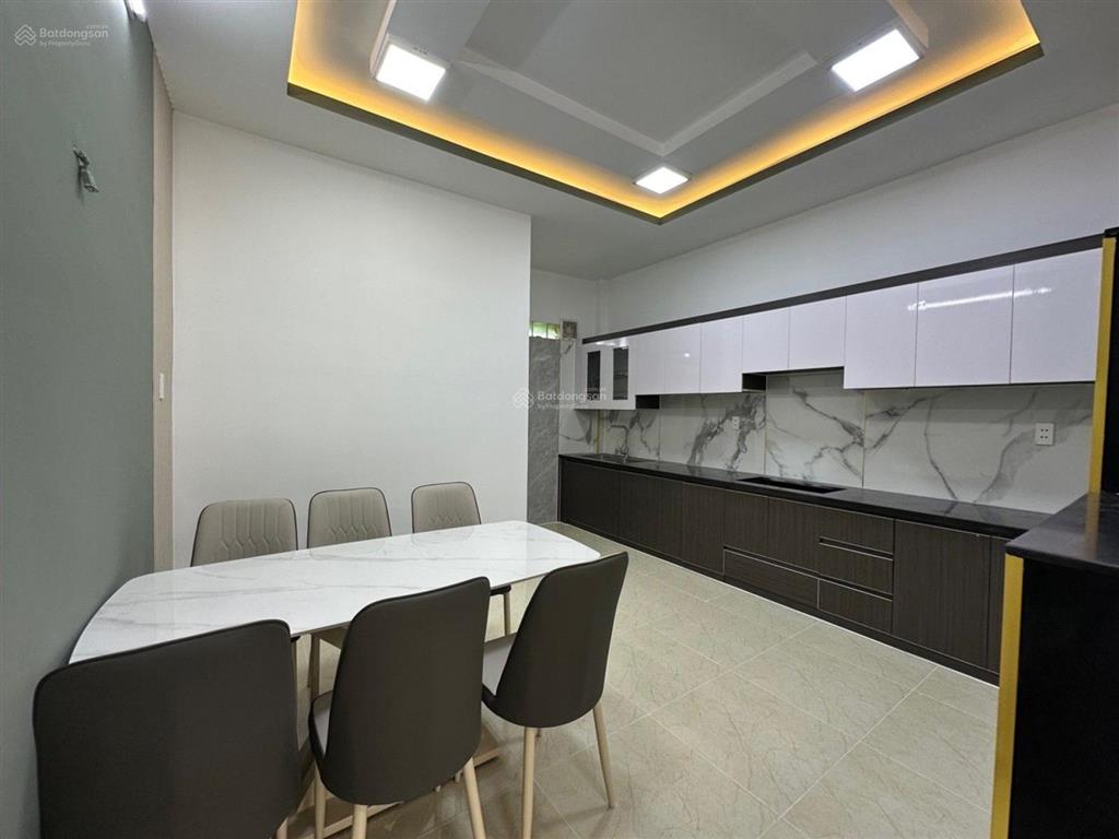 Bán nhà 97/15 tl19, q. 12  3 tầng btct 4pn, 3wc  55m2  4,2x13m  đường 8m  giá nhỉnh 4 tỷ