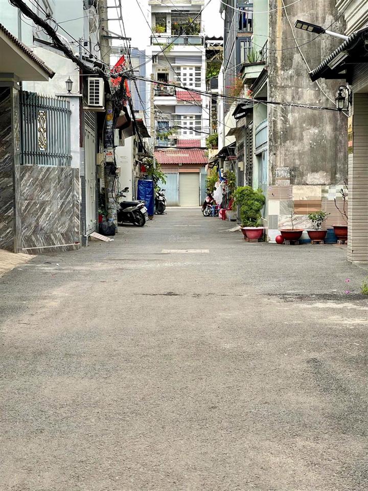 Siêu phẩm, không có căn thứ hai