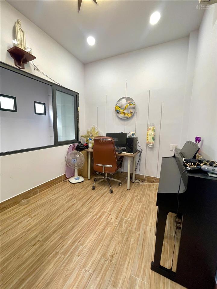 Siêu phẩm, không có căn thứ hai