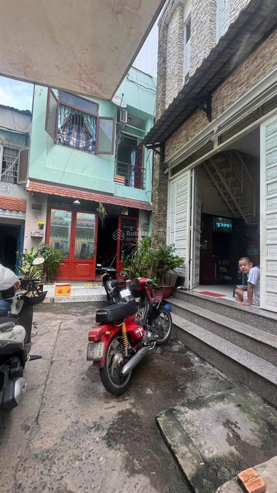 Bán nhà quận 3 sổ hồng riêng chính chủ giá 3,45 tỷ hẻm trần văn đang