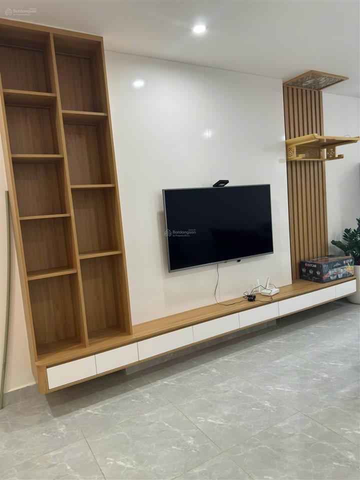 Chuyển nhượng căn hộ 2pn2vs, đầy đủ nội thất view vũ yên dự án 384 lê thánh tông