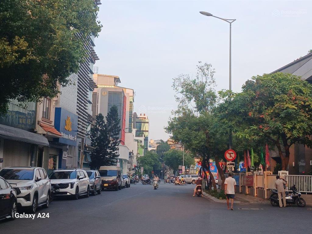 Xuất cảnh bán gấp  bán nhà nguyễn thị huỳnh 75m² 5 tầng  26.5 tỷ