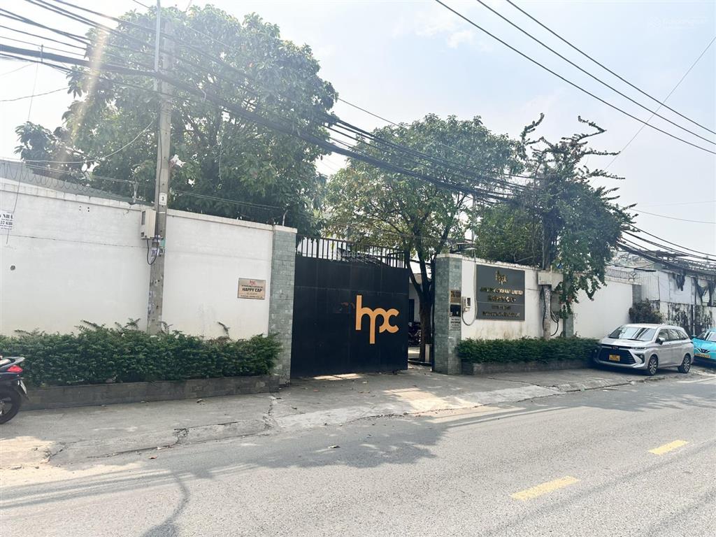 Cần bán đất full thổ cư mt ngang 25m, dt 825m2, giá 30tỷ, đang cho thuê 60tr/tháng