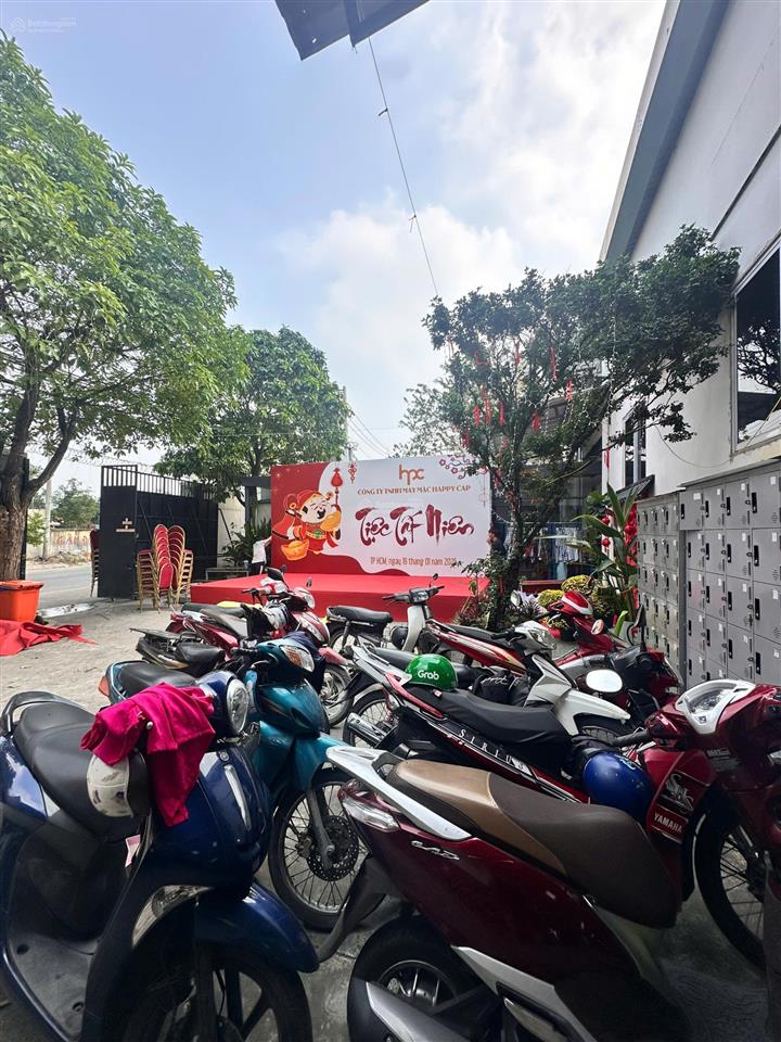 Cần bán đất full thổ cư mt ngang 25m, dt 825m2, giá 30tỷ, đang cho thuê 60tr/tháng