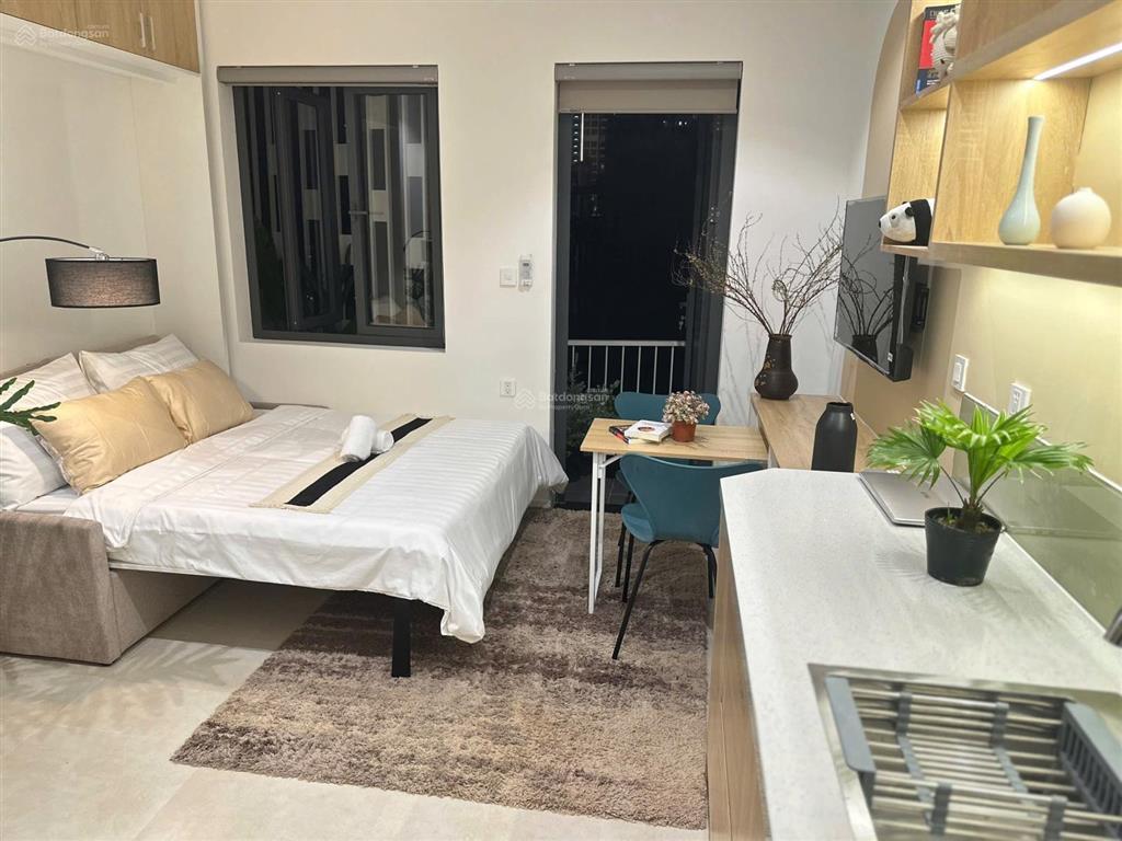 Studio full nội thất  phòng ban công mặt trước thoáng mát  liền kề đảo kim cương  quận 2