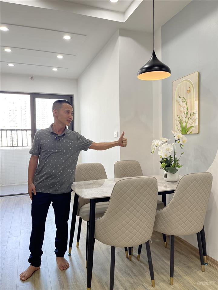Chủ nhà cần tiền xoay việc gấp chấp nhận bán rẻ căn góc view hồ vp5 linh đàm