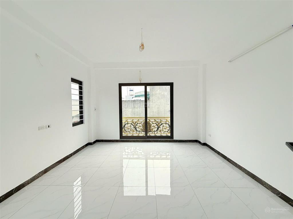 Bán nhà 5 tầng mặt phố thụy khuê diện tích 50m2 mặt tiền 4m, thửa đất vuông văn lô góc giá 22 tỷ.