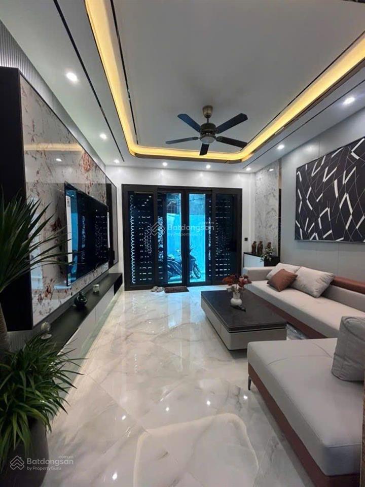 Chính chủ bán nhà mặt phố đội cấn, ba đình, hà nội, diện tích 50m2, giá siêu hời chỉ 21 tỷ