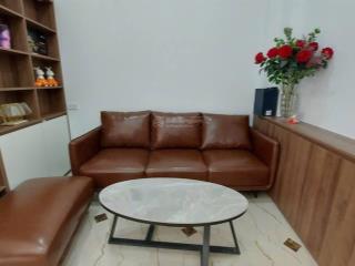 Chỉ 290tr/m2 sẵn nhà 5 tầng thang máy, phân lô kinh doanh, mặt tiền 4,5m đường rộng ô tô tránh.