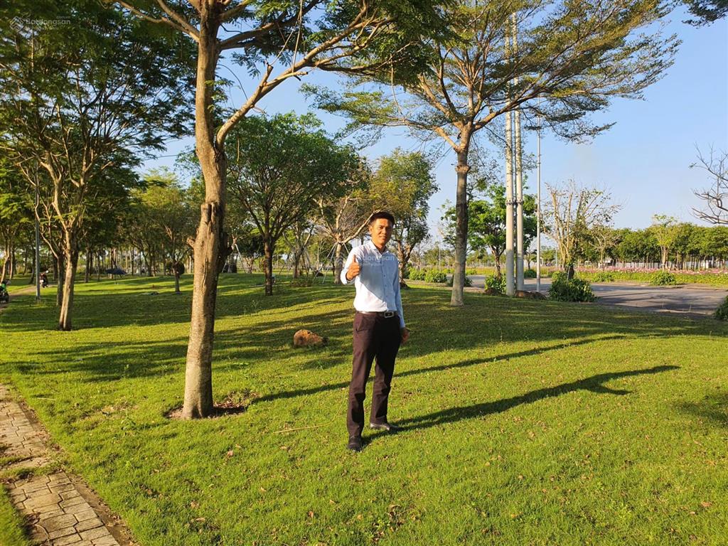 Trong bán kính 10km từ trung tâm quảng ngãi. đầu tư đất nền vsip đón hướng dòng tiền về đây.