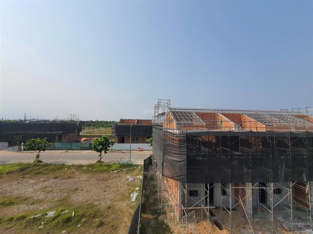 Bán 01 lô góc, 168m2, chiều rộng 8m, dài 22m, vị trí trung tâm, tại khu dvhh vsip quảng ngãi