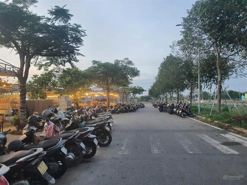 Bán lô đất vị trí block a  khu dvhh vsip quảng ngãi, gần khu vực kinh doanh đông đúc, giá tốt nhất
